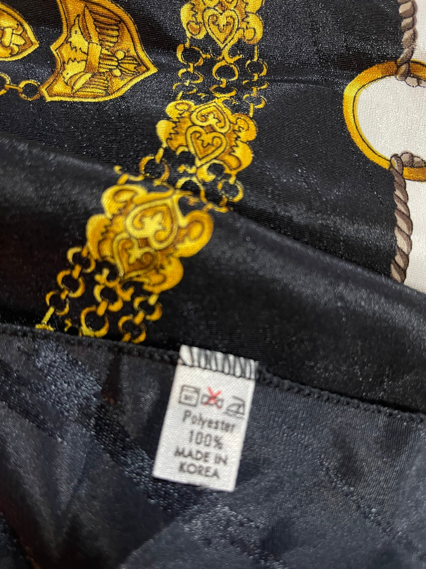 Vintage preowned Black/ White Scarf