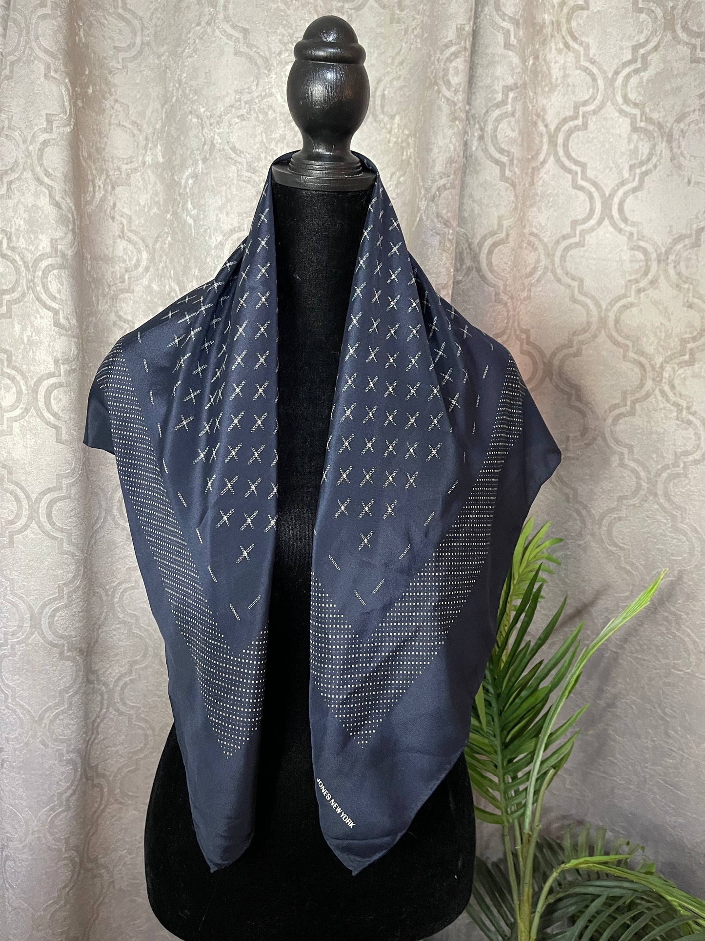 Designer Jones New York scarf