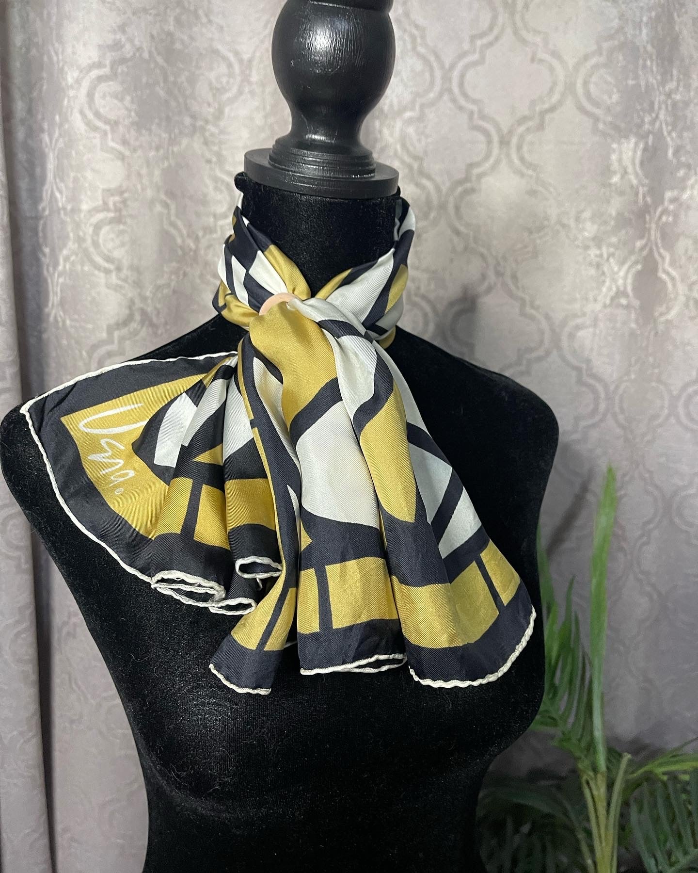 Designer, Vintage,  Vera Neumann silk scarf